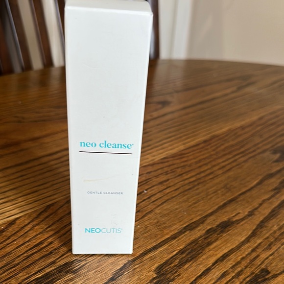 neo cleanse Other - Neo Cleanse Gentle Cleanser - sealed box